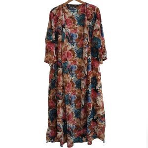 L & B robe floral size medium long open gown Lucky and Blessed